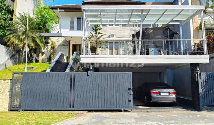 Rumah Mewah Full Furnished Lingkunagn Sejuk di Setrduta Bandung Utara