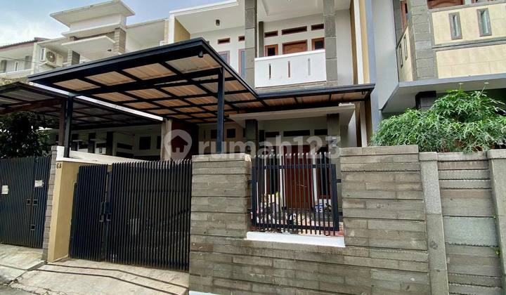 Modern Minimalist House Ready to Occupy in Batu Indah Batununggal Complex 2