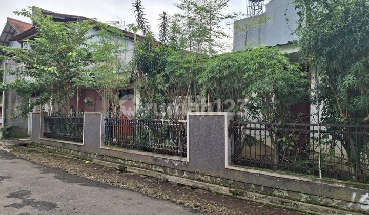 Hook House in Antapani Complex, Green Environment, Flood-Free.