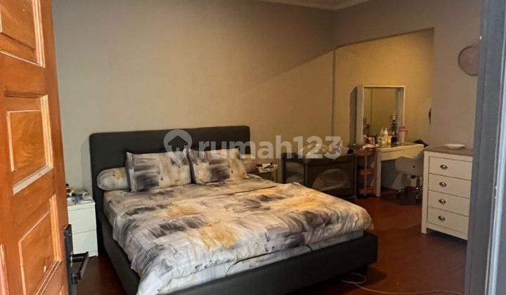 Ready-to-Live House in a Comfortable Environment at Batu Mulia 2