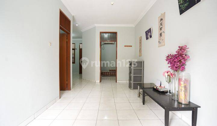 Dijual Rumah Strategis 2 Lantai Kembangan Baru 8