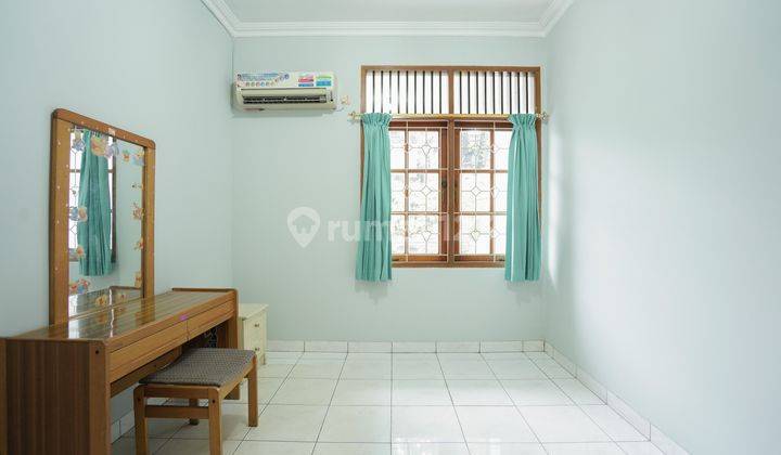 Dijual Rumah Strategis 2 Lantai Kembangan Baru 9