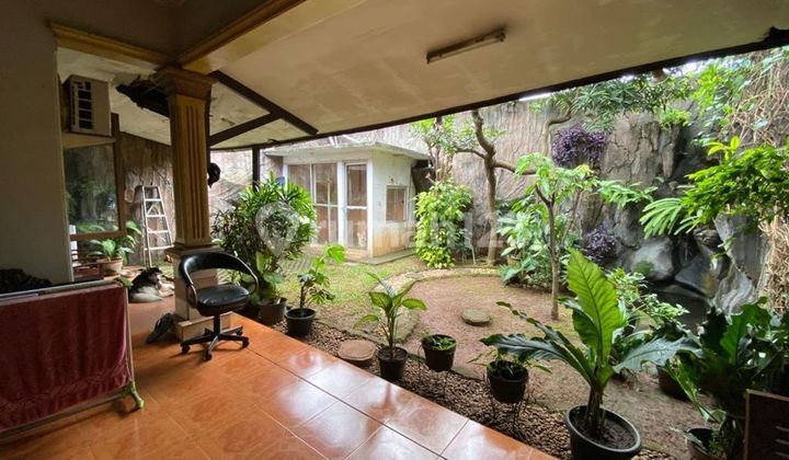 Flood-Free 3-Story House Ready for KPR, 15 Minutes to Grand Galaxy Park J-33869 2