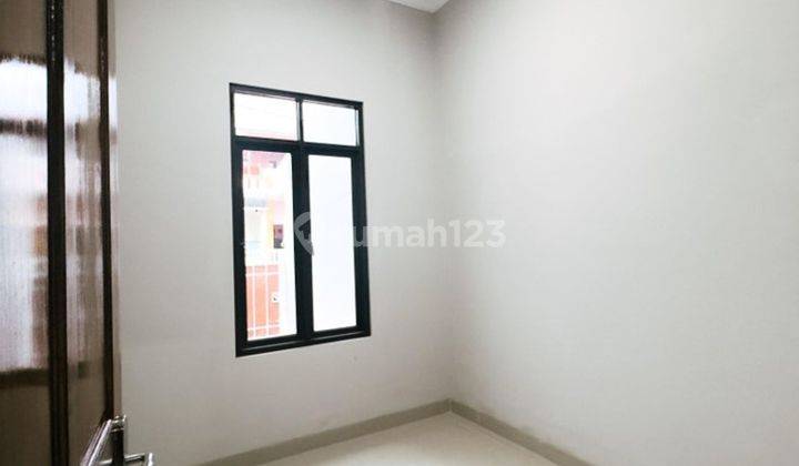 Rumah Murah Siap Huni dekat Living Plaza Harapan Indah Dibantu KPR  J24351 2