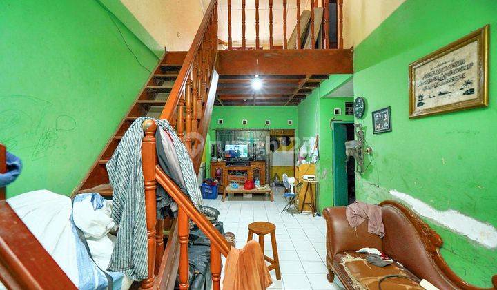 Rumah Luas 2 Lt 15 menit ke Living World Grand Wisata Bekasi Bebas Banjir J12620 2