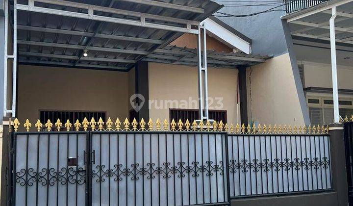 Rumah Strategis Hadap Timur 10 menit ke Summarecon Mall Kelapa Gading Dibantu KPR J19956