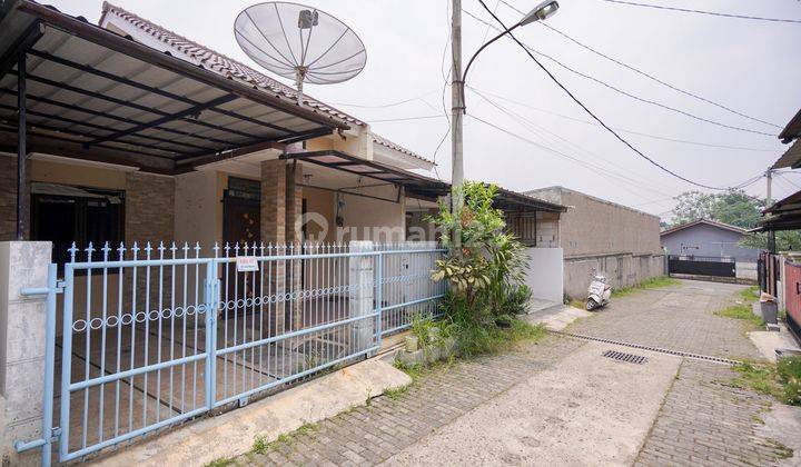 Rumah Strategis Ada Carport 15 Menit ke RS Kartika Husada Jatiasih Siap KPR J25177 2