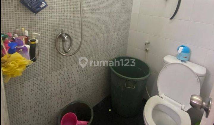 Rumah 2 Lt SHM di Bekasi Dekat Mall dan Gerbang Tol Bebas Banjir J16457 2