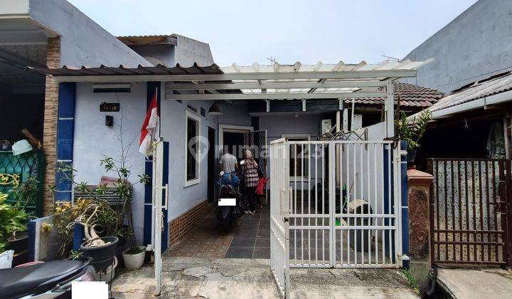 Rumah Seken Terawat 7 Menit ke Terminal di Bekasi SHM 530jtan Nego J26761 1