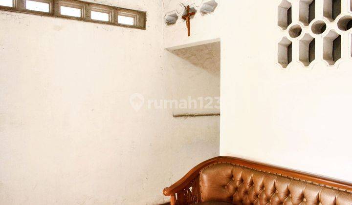 Rumah Hook Dekat Pusat Kota 10 Menit ke Pintu Tol Slipi 2 Harga Nego J11865 2