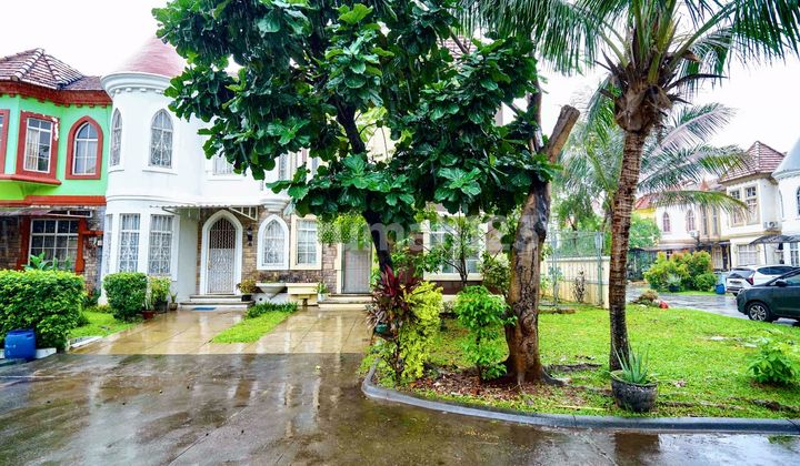 Spacious Hook House, 15 Minutes to Karawaci 2 Toll Gate, Eligible for KPR J9042