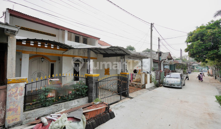 Rumah 2 Lantai 15 menit ke Gerbang Tol Jatikarya 2 Hadap Timur J11663