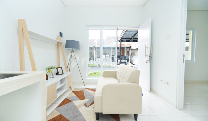 South-Facing House 9 Minutes to Hermina Serpong Hospital, SHM Ready for KPR J-22408