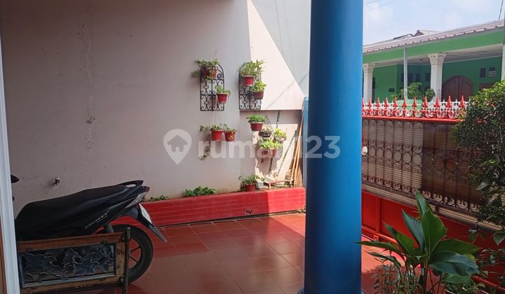 Minimalist 1-Story House 9 Minutes to East Bekasi Station with KPR Assistance J37130