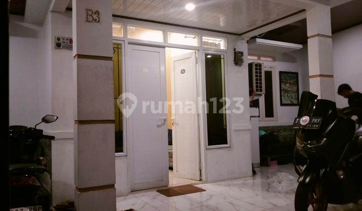 Rumah 3 KT Strategis 11 Menit ke Stasiun Depok Baru Hadap Timur J34418 2