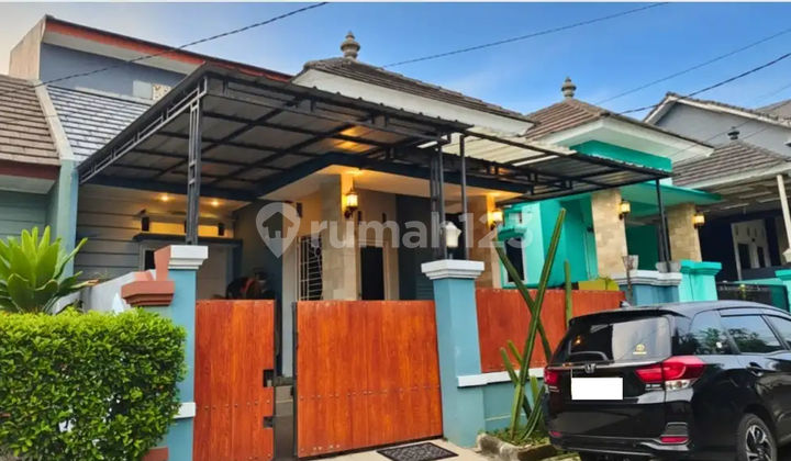 LB 150 House, SHM, 10 minutes to Living World Kota Wisata Cibubur J-40495 LB 150 House, SHM, 10 minutes to Living World Kota Wisata Cibubur J-40495