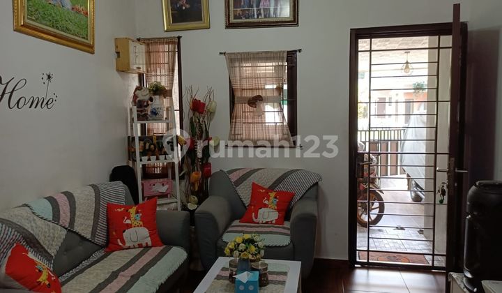 Rumah 2 Lt Terawat di Bekasi 15 Menit ke Terminal Hadap Utara J28313 2