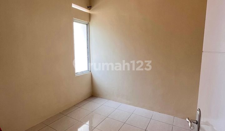 South-Facing House 15 Minutes to Metropolitan Mall Cibubur J-38279 2