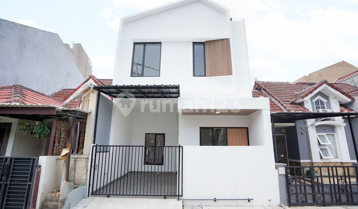 2-Story SHM House Ready to Occupy near Summarecon Mall Bekasi J-38142