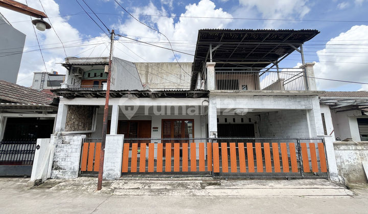 Spacious 2-Story House in Bekasi 10 Minutes to LT Station 154 Ready to Occupy J32309