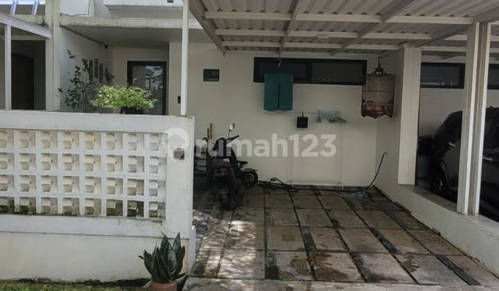 Rumah 2 Lantai 8 Menit ke The Park Mall Sawangan Hadap Utara J39856 Rumah 2 Lantai 8 Menit ke The Park Mall Sawangan Hadap Utara J39856