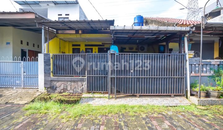 House 15 minutes to Permata Depok Hospital Facing North Assisted with Mortgage J-35334 House 15 minutes to Permata Depok Hospital Facing North Assisted with Mortgage J-35334