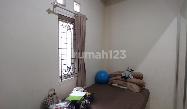 Rumah 15 Menit ke The Park Sawangan Siap Huni Dibantu KPR J-36847 2
