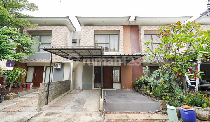 2-Story House Ready for KPR 10 Minutes to Summarecon Mall Bekasi Flood-Free J36355 2-Story House Ready for KPR 10 Minutes to Summarecon Mall Bekasi Flood-Free J36355