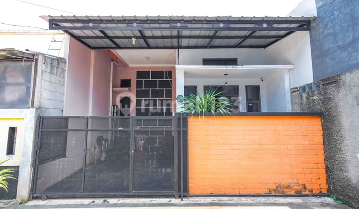 Flood-Free House 13 Minutes to Sawangan Terminal North Facing J34755