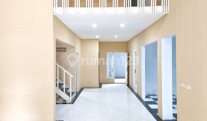 Rumah LT 148 Akses Dekat Living World Alam Sutera Bebas Banjir J24311