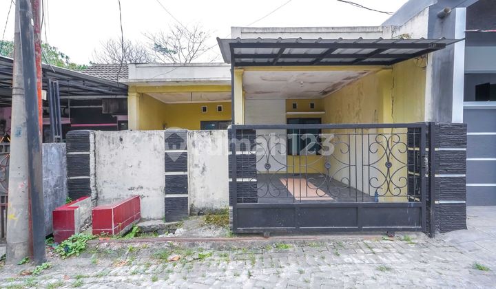 Rumah 11 menit ke The Park Sawangan Hadap Timur Siap KPR J-37041 Rumah 11 menit ke The Park Sawangan Hadap Timur Siap KPR J-37041