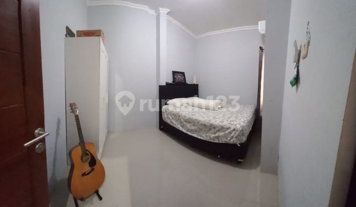 Rumah 10 Menit ke Mall Paradise Walk Serpong SHM Hadap Selatan J-37891 2