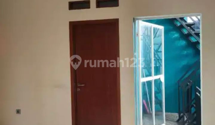 Rumah 4 KT Dekat Graha Raya 10 Menit ke Terminal Bebas Banjir J33313 2