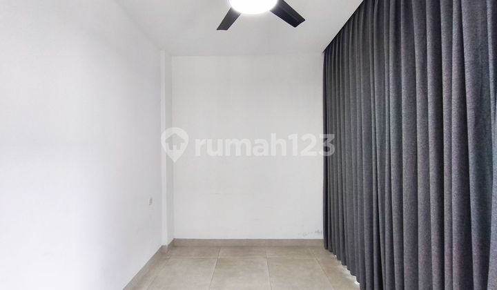 Rumah 5 Kamar Tidur SHM Siap KPR 12 Menit ke Summarecon Mall Bekasi J-37914 2
