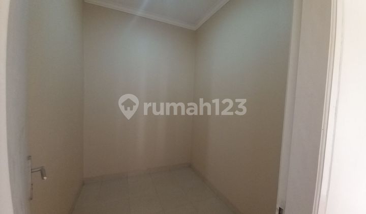 Rumah Luas 2 Lantai 9 Menit ke Stasiun Depok Baru Dibantu KPR J34822 2