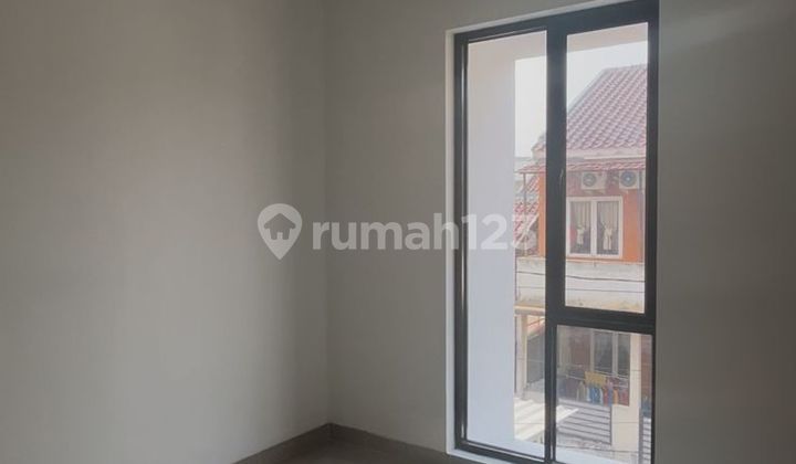 Dream 2-Carport Home 15 Minutes to Rawa Buntu Station, Eligible for Mortgage J37091