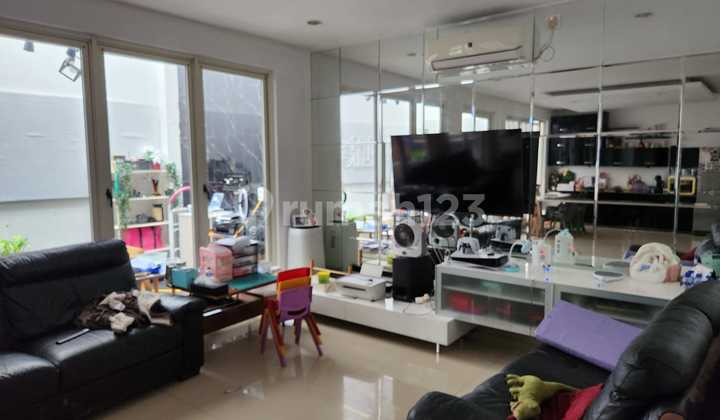  Rumah Modern 2 Lantai di Centronia Sentul City  Strategis, Nyaman & Siap Huni 2