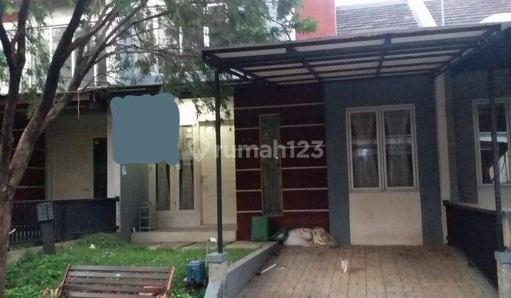 Rumah Secondary Dijual Lokasi Strategis di De Botanica Bogor 1