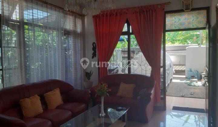 Rumah Bagus Murah Semi Furnished SHM di Jalan Laksamana, Denpasar 1