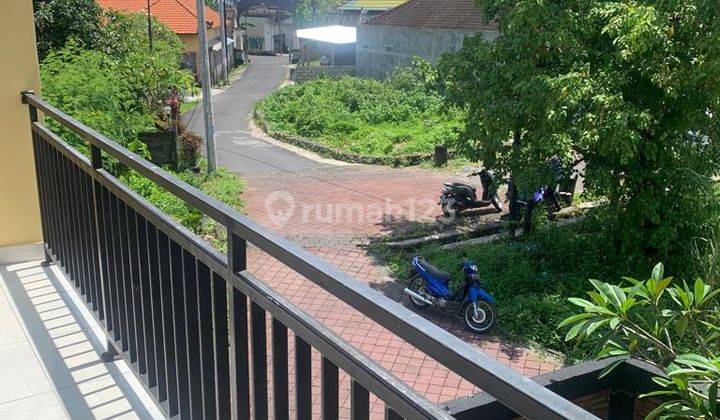 Rumah kost 2 Lantai SHM di Jalan Raya Dalung 9