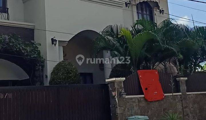 Nice 2-storey house on Jalan Imam Bonjol, Denpasar near TSM 1