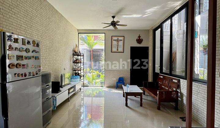 Rumah Hunian Modern 2 Lantai di Kerobokan 2