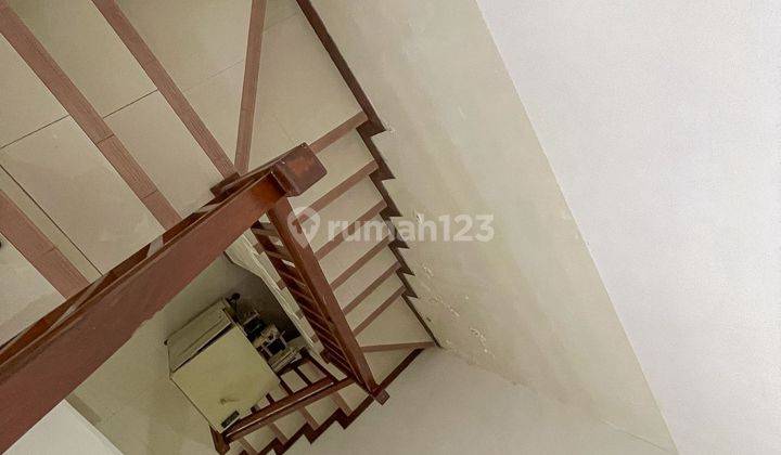 Buc Rumah 2 Lantai Unfurnished SHM di Kerta Dalem, Denpasar 2