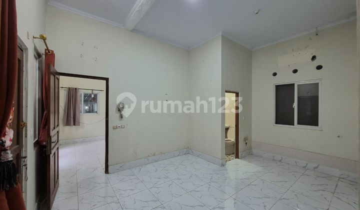 4 Bedroom House in North Denpasar Area 2
