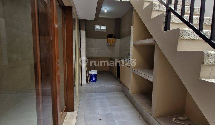 2-Storey House Renovated Unfurnished SHM on Jalan Tukad Pakerisan, Denpasar 2