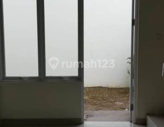 Rumah 2lt Luas 8x17 Type 4kt Cluster La Seine Jgc Jgc Cakung 7