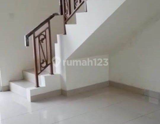 Rumah 2lt Luas 8x17 Type 4kt Cluster La Seine Jgc Jgc Cakung 9