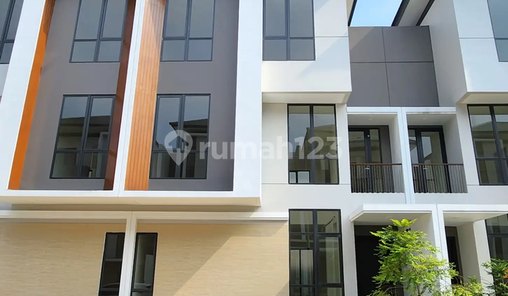 Rumah 3Lt 8X14 4Kt Cluster Maninjau Asya Jgc Jakarta Garden City