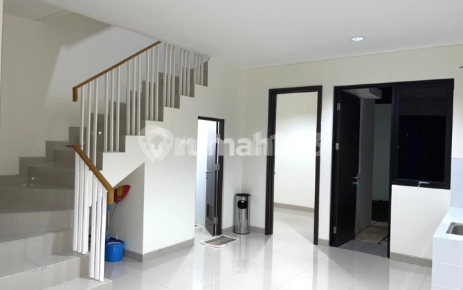 2-story house with attic, 5x17, 3 bedrooms, Yarra Essence, JGC Jakarta Garden City