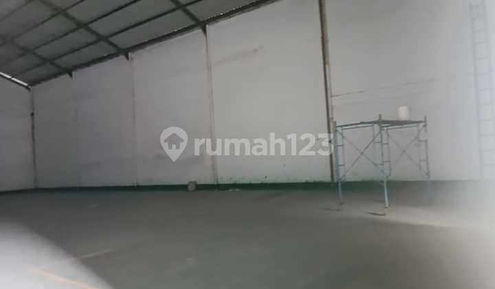 Beach Indah Dadap Warehouse Land Area 600m2 Building Area 450m2, Has 2 Adjoined Units, Good
